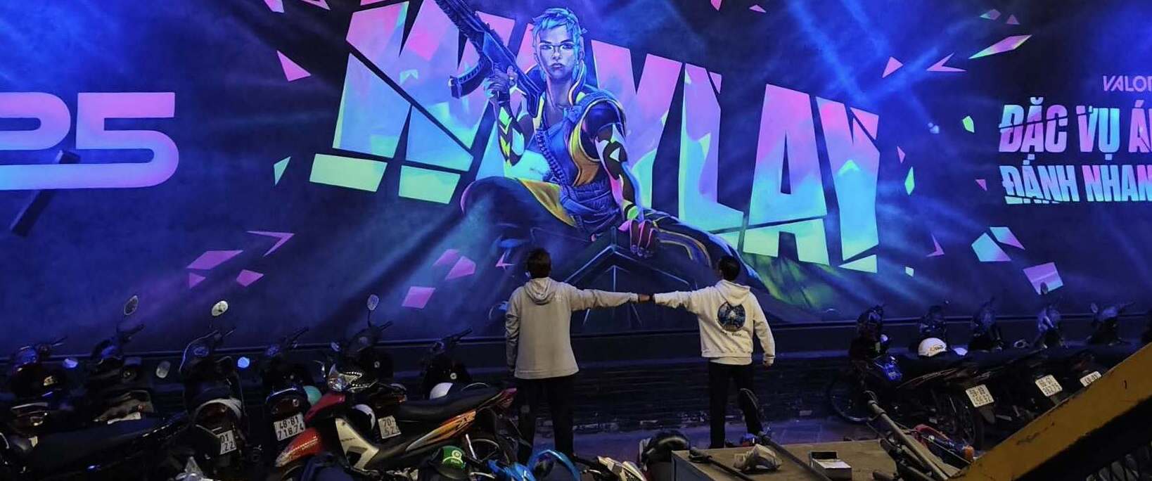 Thật sự chơi một mình rất buồn và chán đến khi có bạn